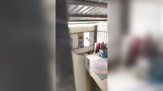 Quay lén ở nhà kho phát hiện thằng cháu 17 tuổi điên cuồn đụ dì họ của mình.