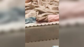 Đánh ghen mới lạ sẵn cho thằng em đụ nhỏ đó luôn, mày đụ chồng tao thì em tao đụ mày.