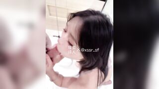 Được Con đĩ bạn Bú liếm cu, Nhún Cu giả thủ dâm Lồn Loli rên rỉ