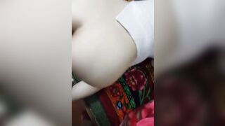 Chơi nhân trần em họ lồn hồng từ cầu thang đến phòng ngủ