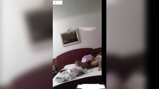 Cậu nhân viên bị sếp bắt vào khách sạn đụ
