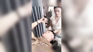 Giả vờ thái độ cuối cùng chị gái gội đầu dưỡng sinh cũng cho bóp vú.