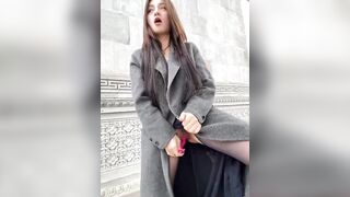 Gái xinh pUblic, Đi Tham quan du lịch, Lén Thủ dâm Live sex nơi công cộng nhiều người