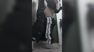 lén lút với đứa em họ đằng sau nhà mình dây siêu ngon
