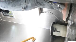 Cam kín quay lén các em teen TQ xinh đẹp đi đái trong nhà vệ sinh công cộng #13