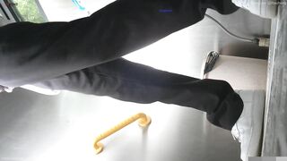 Cam kín quay lén các em teen TQ xinh đẹp đi đái trong nhà vệ sinh công cộng #17