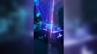 Quay lén anh khách đè bú lồn nhân viên karaoke