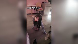 Bắt con đĩ bạn thân Loli mình dây Làm thú cưng, Bú liếm ngón chân