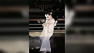 Em teen loli dâm cùng anh ra công viên show hàng dâm địt nhau vs a bị bắn đầy vào lồn