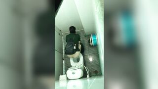 1 Nam SV quân đội bị nhà trường đuổi học vì quay trộm SV nữ rồi đăng lên mạng XH