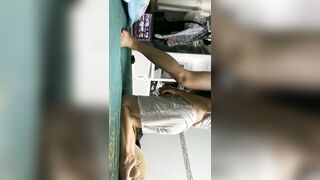 Mẹ kế già chiều con trai, nó kêu nứng là bú cu cho con