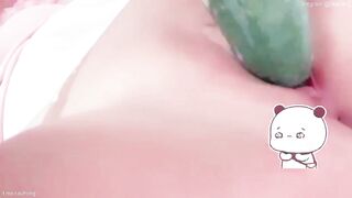 Bé loli lồn hồng có sở thích ăn dưa