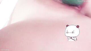 Bé loli lồn hồng có sở thích ăn dưa
