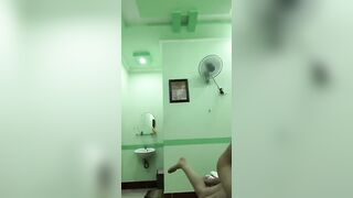 Địt người yêu cu của thằng bạn thân quay lại gửi cho nó xem