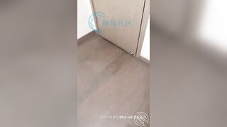 Gạ nhỏ em họ sinh viên sang phòng đòi em bú cu đụ vs a đổi lại a cho e chút tiền ăn