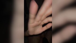 Đụ em họ 17 tuổi xinh đẹp cực phê còn nhéc sì líp vào mồm em nó.