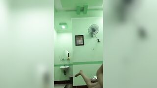 Quá hấp dẫn 2 em học sinh 17 tuổi thuê khách sạn đụ nhau cực cuốn như người lớn.
