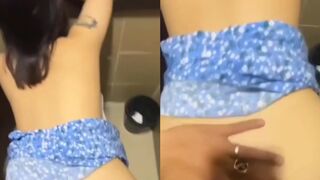 Lôi nhỏ em họ trốn ba mẹ vào toilet công cộng doggy