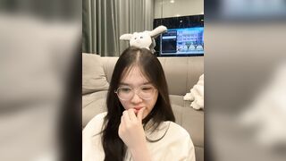 Trần Hà My con đĩ lăng loàn bán quạt bên trung quốc xinh xắn - phần 10