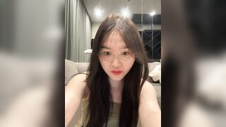 Trần Hà My con đĩ lăng loàn bán quạt bên trung quốc xinh xắn - phần 25