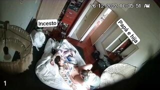 Hack cam cha dượng số hưởng được chịch cả mẹ lẫn con P1