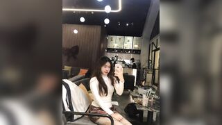 Em hàng sv ngon nghe dhhd 2k6.