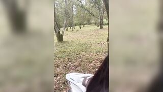 Mỗi lần đi chung với anh họ là bị đè đụ dù ở đâu