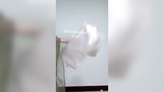 Nhảy tiktok nude show hàng ngon sau lớp vải mỏng cùng e teen loli xinh xắn dễ thương3