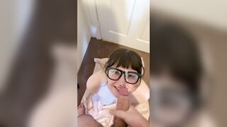 Bắn tinh đầy mặt mấy đứa bạn thân xinh vú to dâm