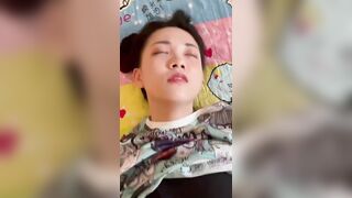 Bắn tinh trong vào cô bé em người mẫu em đào đượi p1