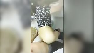 Vụng trộm với cháu dâu dưới bếp cho kích thích