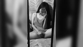 Thanh Trà 2k8 Vú To Lồn Không Lông Thủ Dâm Ra Nhớt Trước Gương