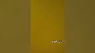 EM CHƯA KỊP CỞI ĐỒNG PHỤC ĐÃ ƯỠN ĐÍT ĐỂ A DOGY