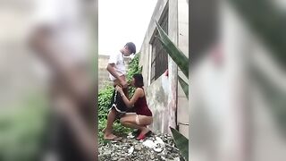 Mẹ kế con chồng sau nhà hoang vụng trộm bị quay lại