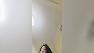 các em xinh tươi bây giờ cứ bán quạt show cả mặt thế này - phần 4