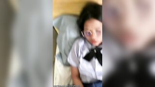 Bé nó vừa đi học về đã vội ngậm cu anh kế bú liên hồi
