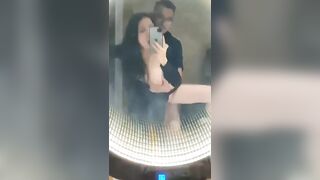 bé hủ SPA xinh xắn trắng nõn cho anh địt trước gương em còn quay làm kỷ niệm