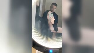 bé hủ SPA xinh xắn trắng nõn cho anh địt trước gương em còn quay làm kỷ niệm