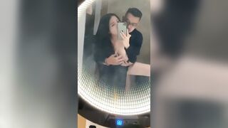 bé hủ SPA xinh xắn trắng nõn cho anh địt trước gương em còn quay làm kỷ niệm