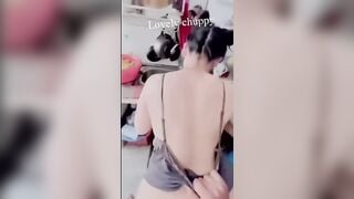 Dì họ trẻ đến chơi, Nấu ăn bị thg cháu họ tốc váy doggy lút cán djt rên rỉ