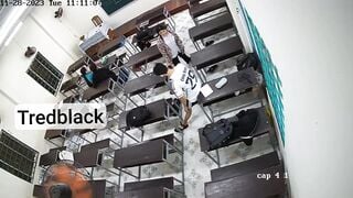 học sinh bây giờ bạp thật nghịch vú địt nhau luôn trong lớp - phần 4