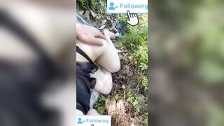 em ghệ cực phẩm và dâ m đãng với cai quần lót ren cực kì kích  thích của cô nàng