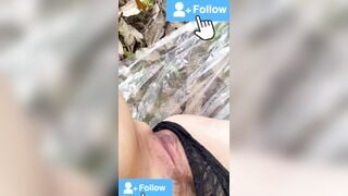 em ghệ cực phẩm và dâ m đãng với cai quần lót ren cực kì kích  thích của cô nàng