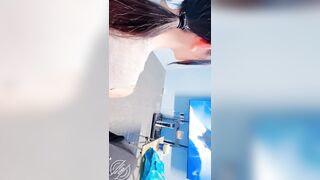 Chơi game thua thì phải chổng đít ra cho thằng em họ địt