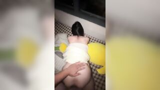 Nữ sinh vú hồng hào rên la khi bị doggy mạnh bạo 2