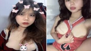Ngực khủng bị nói xấu vẫn chịch em