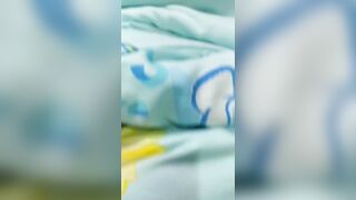 Em gái 16 tuổi ngủ say mê man bị anh họ vào phòng đụ trộm ko hay biết.