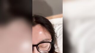 không bao lúc cán em ghệ kính cận