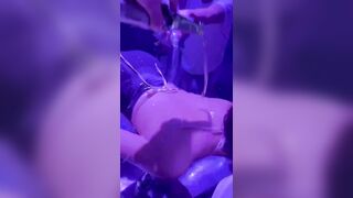 Góc khuất KTV, Nô Lệ của Nhà giàu, đổ bia Khắp cơ thể Khiêu dâm Nứng vcl ra