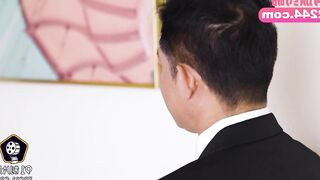 Sếp nữ dâm đãng lăng loàng gạ a nhân viên cấp dưới đụ lút cán bắn tinh lên chân sếp